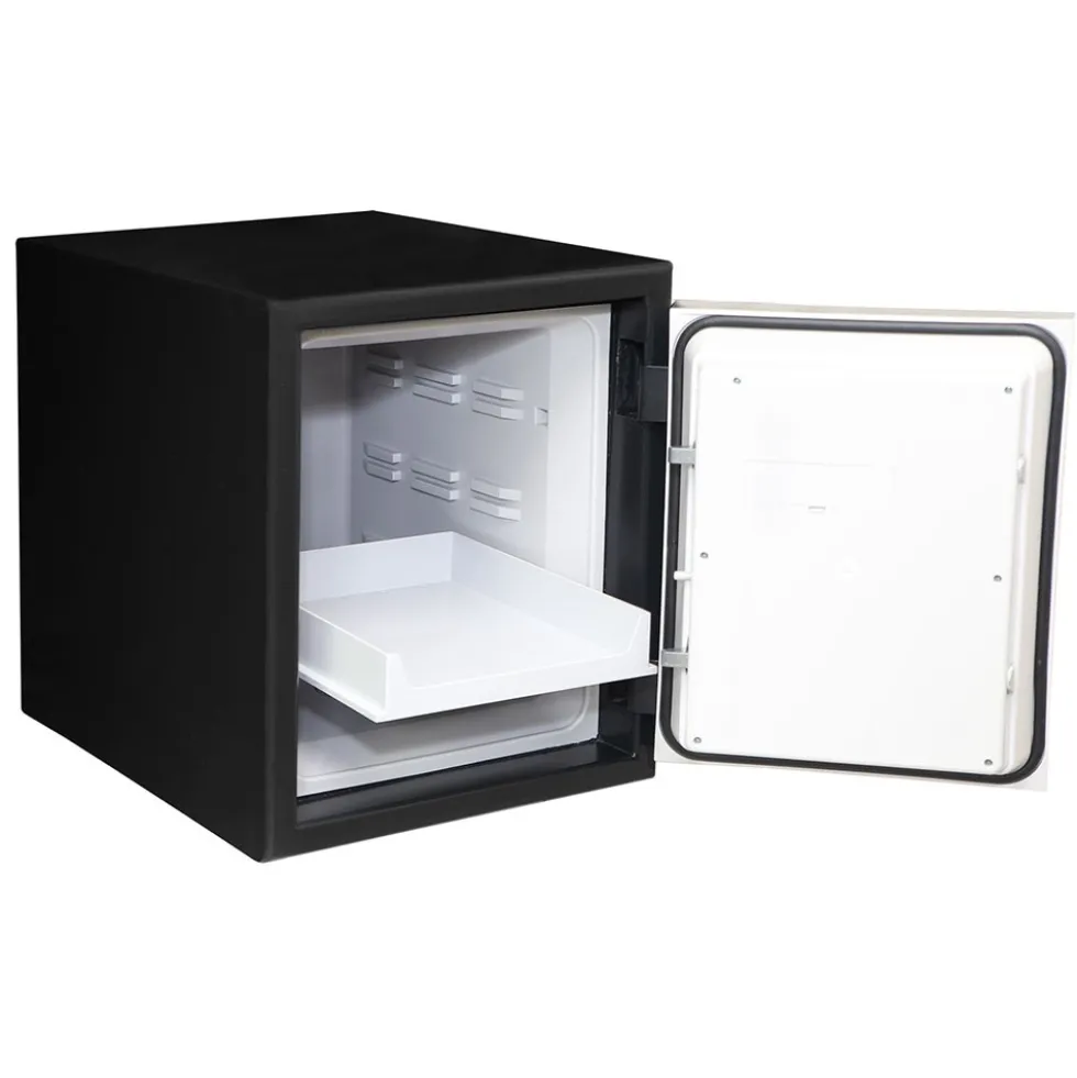 Honeywell 2605 Waterproof 2 Hour UL Fire and Security Safe (0.9 cu ft.)